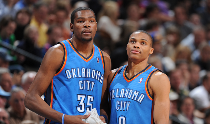 湖人雄鹿队瞄准约基奇字母哥，新赛季西部竞争加剧